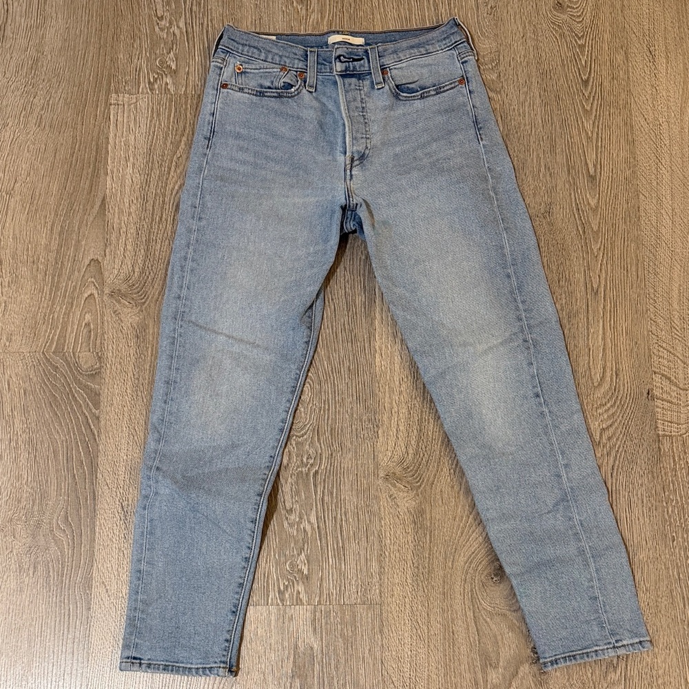 Levi’s Wedgie slim Jean